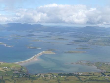 Blick vom Croagh Patrick ber die Clew Bay